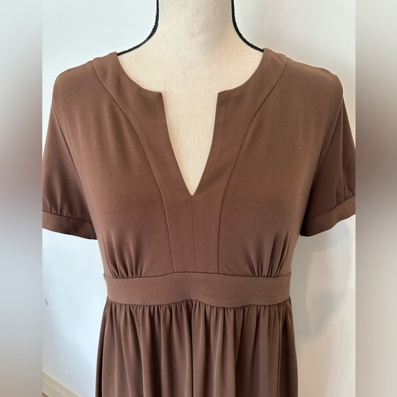 🎄Talbots Brown A line dress  Size Medium V Neck Midi Length - Picture 2 of 7